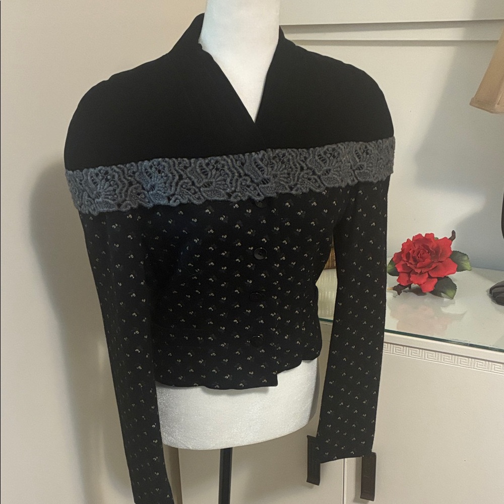 Vintage Velvet And Wool Black and Gray Women's Sweater Size M